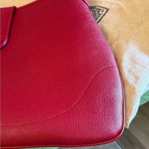 Stunning Gucci Aphrodite Medium Bag in Hard to Find Red - Picture 7 of 12